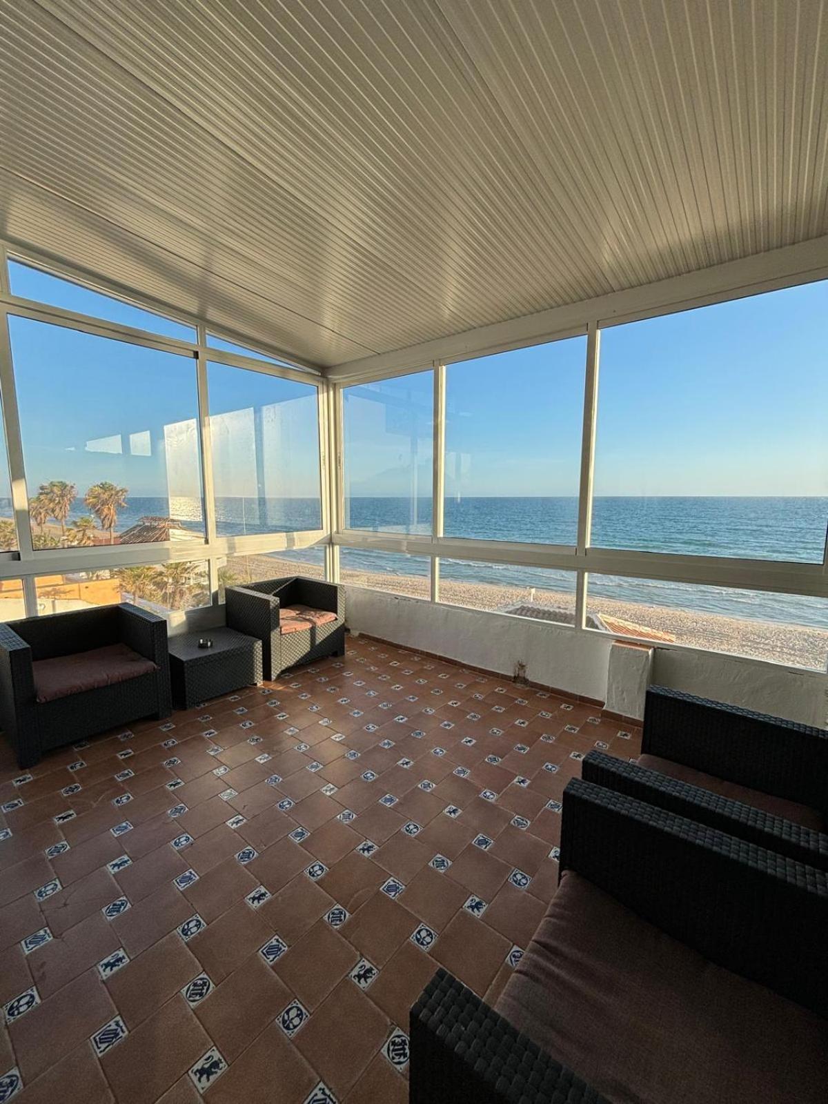 A La Orilla Del Mar Apartment มาตาลัสกาญาส ภายนอก รูปภาพ