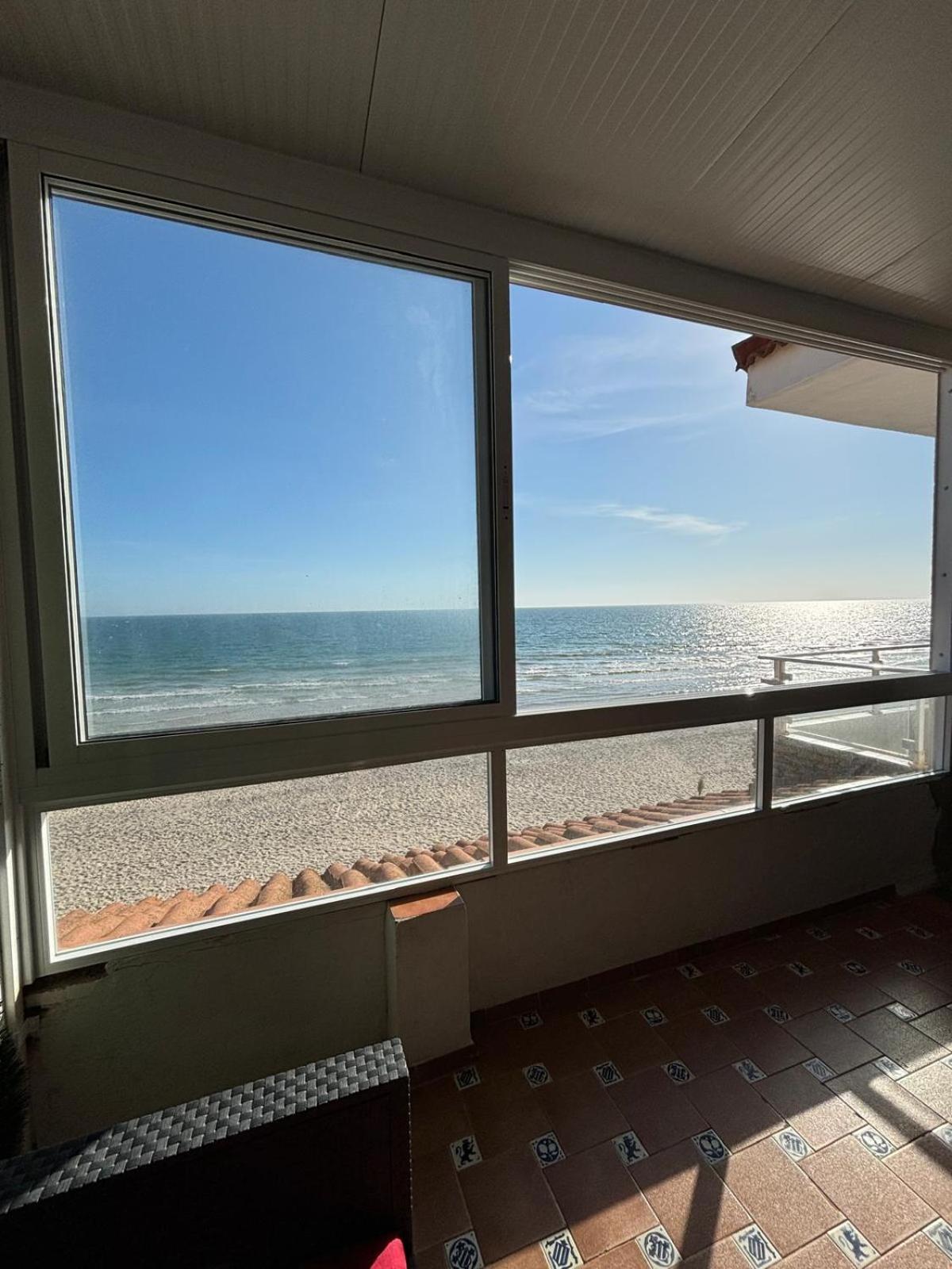 A La Orilla Del Mar Apartment มาตาลัสกาญาส ภายนอก รูปภาพ