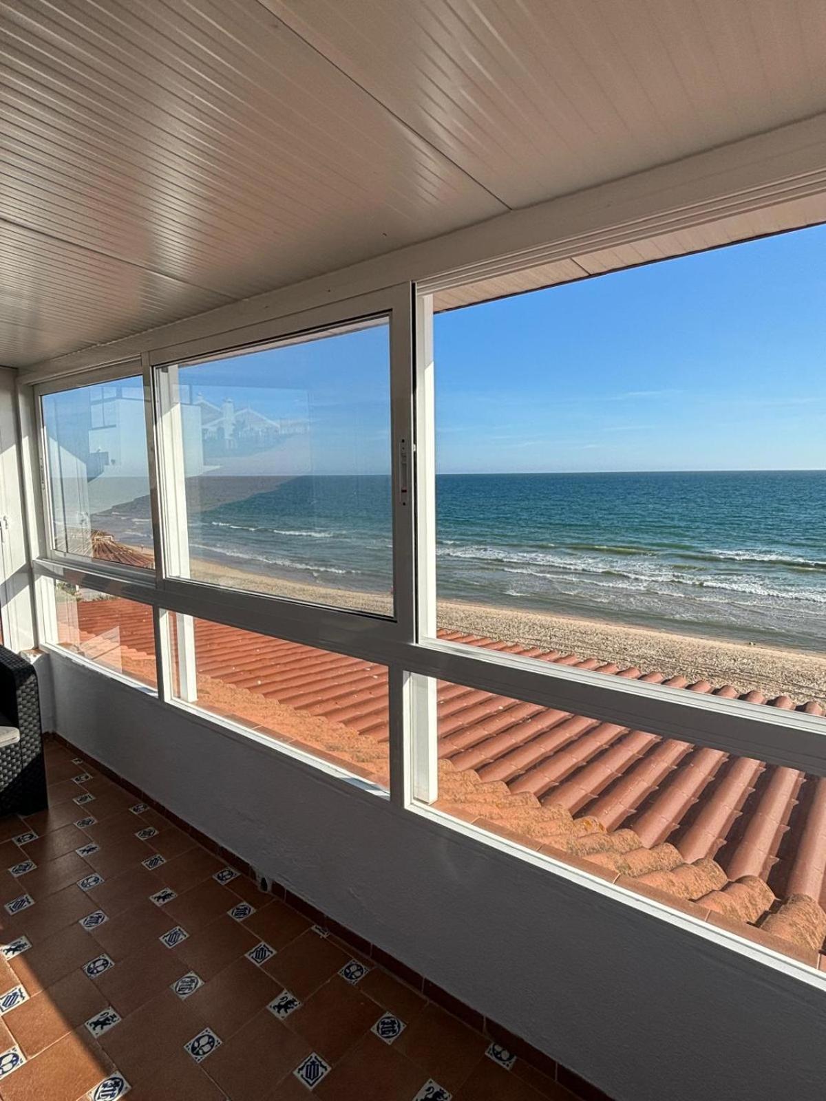 A La Orilla Del Mar Apartment มาตาลัสกาญาส ภายนอก รูปภาพ